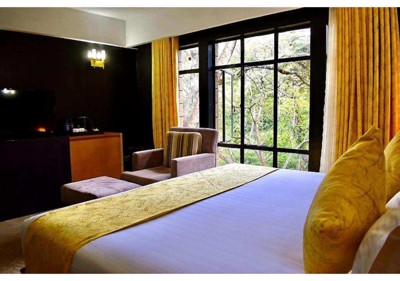 West Wood Hotel Nairobi Exterior photo