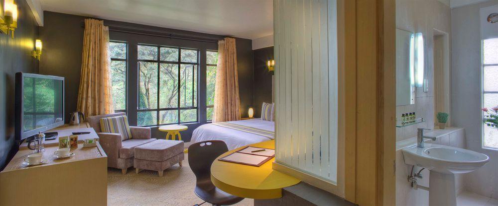 West Wood Hotel Nairobi Exterior photo